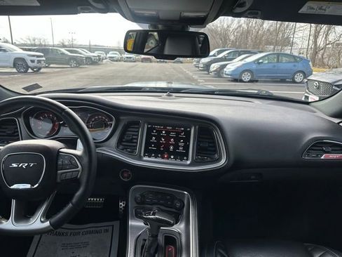 Used 2018 Dodge Challenger SRT Hellcat image 28