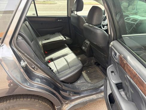 Used 2018 Subaru Outback 2.5i Limited image 26