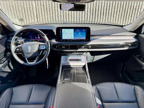 New 2025 Lincoln Aviator AWD w/ Jet Appearance Package image 36