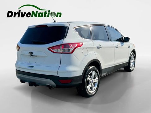 Used 2016 Ford Escape SE w/ SE Cold Weather Package image 5