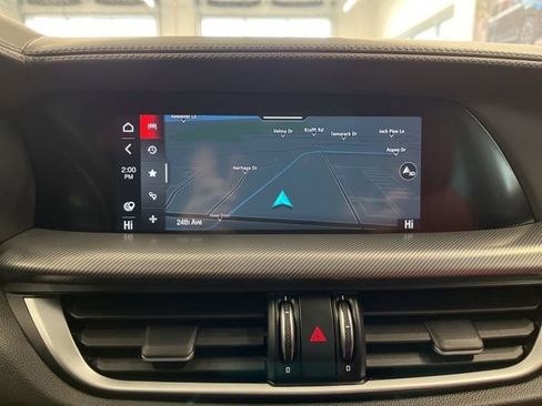 Used 2024 Alfa Romeo Stelvio Veloce image 24