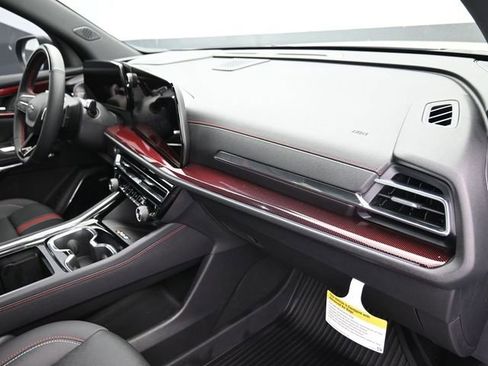 New 2026 Chevrolet Traverse RS w/ LPO, Floor Liner Package FWD image 43