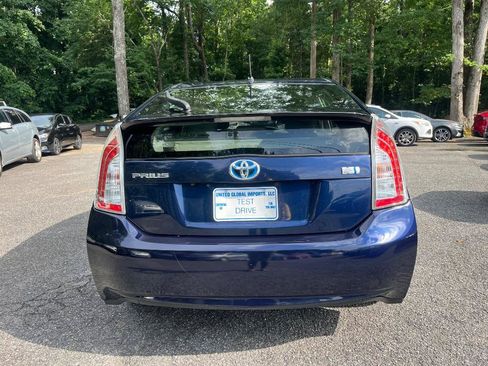 Used 2015 Toyota Prius Two FWD image 9