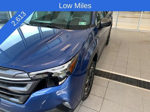 Used 2026 Subaru Forester Premium AWD/4WD image 2