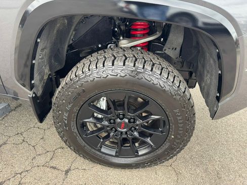 Used 2026 Toyota Tundra Platinum w/ TRD Off-Road Package image 12