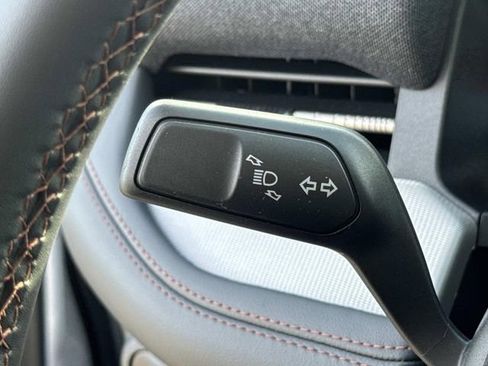 Used 2025 Ford Explorer Active image 27