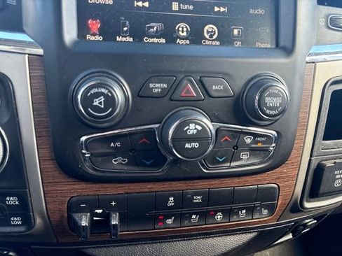 Used 2017 RAM 1500 Laramie image 22