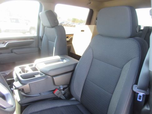 New 2026 GMC Sierra 3500 SLE w/ SLE Value Package image 16