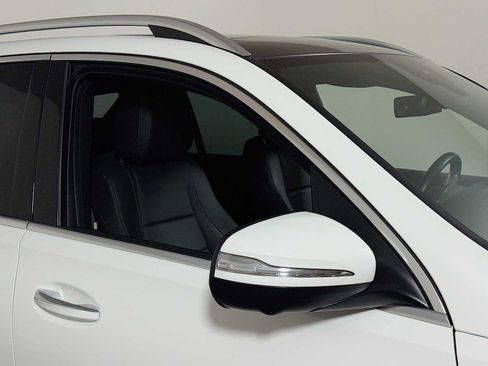 Used 2023 Mercedes-Benz GLE 350 4MATIC image 30