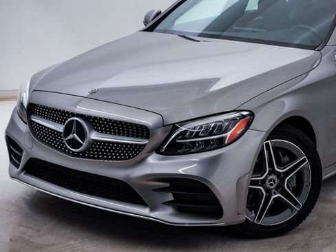 Used 2020 Mercedes-Benz C 300 4MATIC Sedan image 4