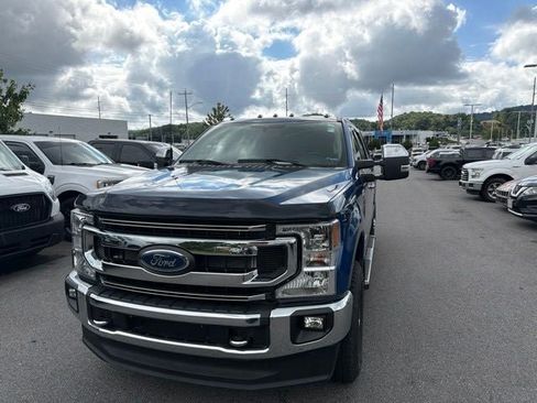 Used 2022 Ford F350 XLT w/ XLT Premium Package AWD/4WD image 6