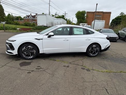 New 2026 Hyundai Sonata SEL FWD image 4