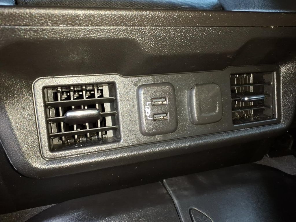 Used 2020 Chevrolet Silverado 2500 LT w/ All Star Edition AWD/4WD image 17