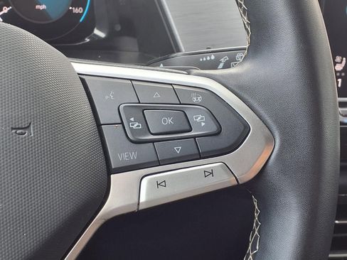 Used 2025 Volkswagen Atlas Cross Sport SE image 15