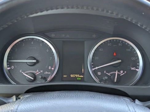 Used 2018 Toyota Highlander XLE image 21