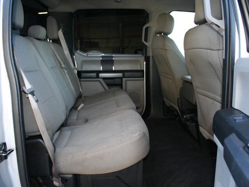 Used 2017 Ford F250 XLT w/ XLT Value Package image 25