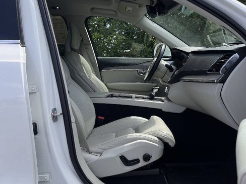 Used 2021 Volvo XC90 T6 Inscription AWD/4WD image 13