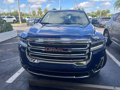 Used 2023 GMC Acadia SLT w/ Technology Package