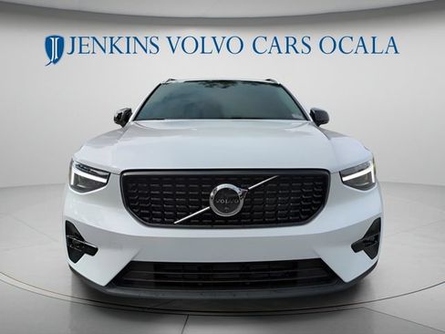 New 2026 Volvo XC40 B5 Plus w/ Protection Package Premier AWD/4WD image 9