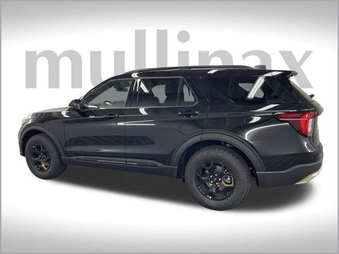 New 2026 Ford Explorer Tremor w/ Tremor Convenience Package image 10
