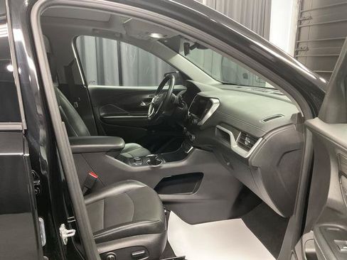 Used 2024 GMC Terrain SLT w/ Elevation Edition AWD/4WD image 11