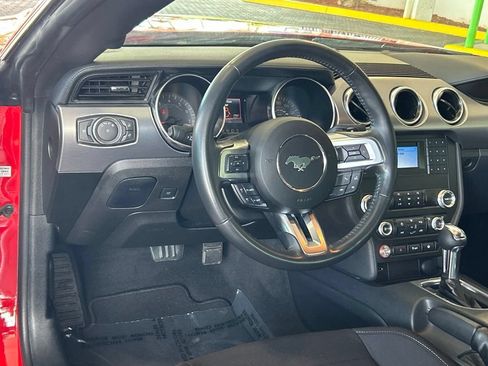 Used 2022 Ford Mustang GT w/ Black Accent Package RWD image 31