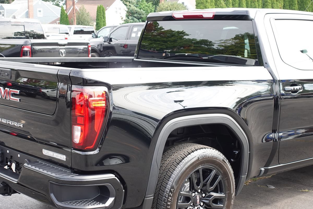 Used 2024 GMC Sierra 1500 Elevation AWD/4WD image 11