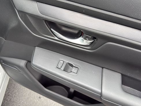 Used 2024 Honda CR-V LX image 33