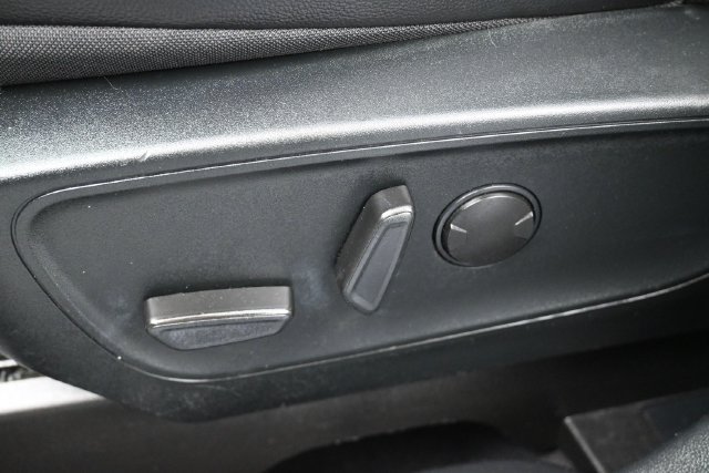 Used 2022 Ford Escape SEL FWD image 13