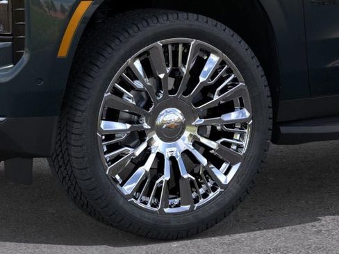 New 2025 Chevrolet Suburban RST w/ Advanced Technology Package image 9