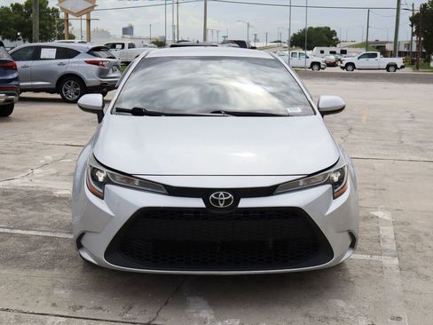 Used 2020 Toyota Corolla LE FWD image 4