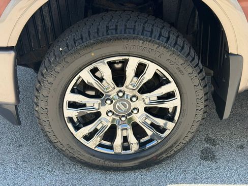 Used 2016 Nissan Titan Platinum Reserve AWD/4WD image 9