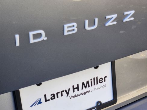 New 2025 Volkswagen ID. Buzz Pro S image 23