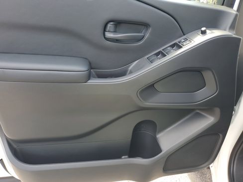 New 2026 Nissan Frontier SV image 13