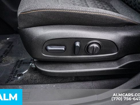 Used 2024 Chevrolet Equinox LT image 36