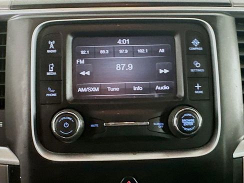 Used 2022 RAM 1500 Classic SLT image 15