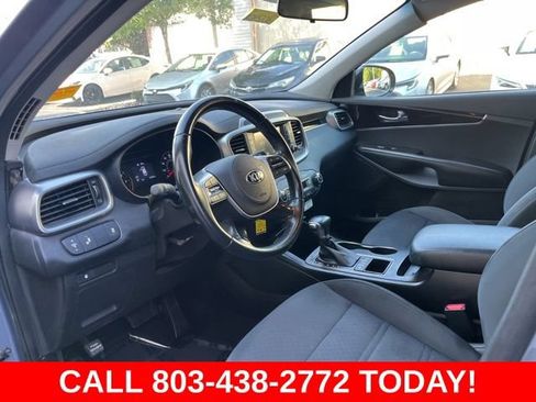Used 2020 Kia Sorento LX w/ LX I4 Convenience Package AWD/4WD image 6