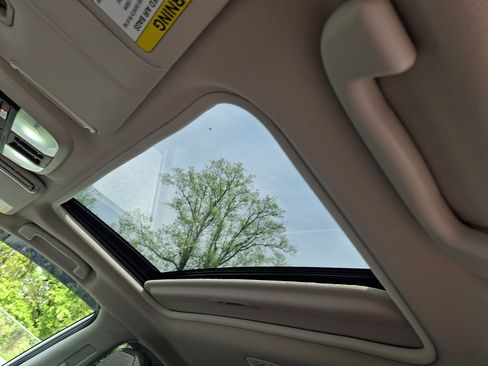 Certified 2024 Subaru Crosstrek 2.0i Premium AWD/4WD image 14