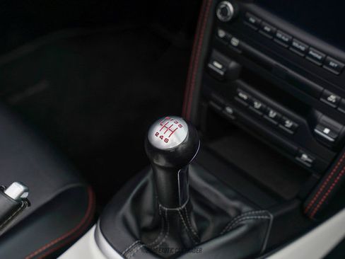 Used 2012 Porsche Boxster Spyder image 25