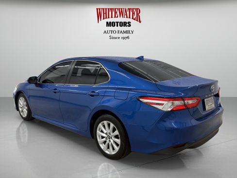 Used 2019 Toyota Camry LE FWD image 2