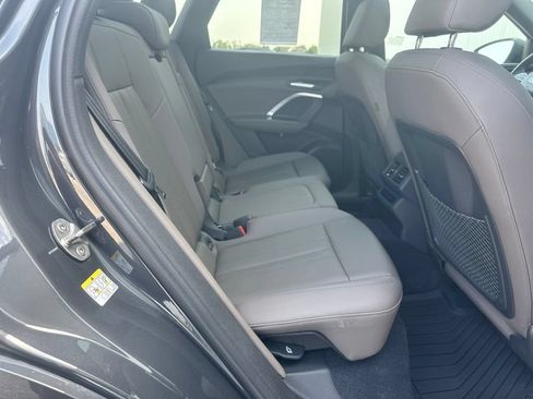 Used 2025 Audi Q5 Premium AWD/4WD image 30