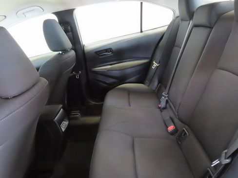 Used 2024 Toyota Corolla LE image 28