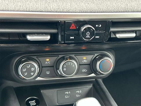 New 2026 Nissan Kicks S image 26