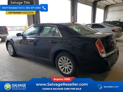Used 2013 Chrysler 300 w/ Driver Convenience Group RWD image 3
