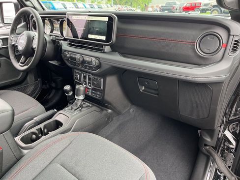 New 2026 Jeep Wrangler Rubicon AWD/4WD image 35