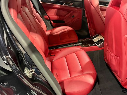 Used 2016 Porsche Panamera 4 image 59