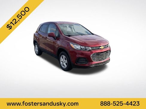 Used 2021 Chevrolet Trax LS w/ Tint and Cruise Package image 7