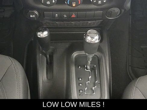 Used 2016 Jeep Wrangler Sport AWD/4WD image 23
