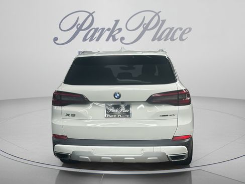 Used 2021 BMW X5 sDrive40i w/ Premium Package RWD image 4