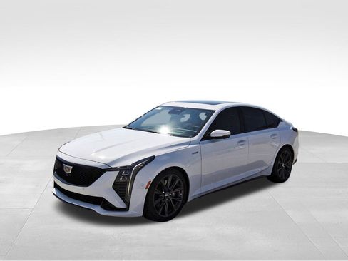 Used 2026 Cadillac CT5 V image 2